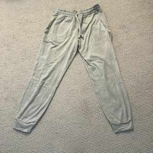 Vuori Performance Women's DreamKnit™ Joggers